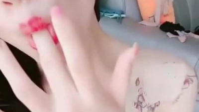 [동양야동] 예쁜 소엄마 침대 위에 네 소암개야 엄마가 닭 쫓는 거 좋아하나 봐 계속 소근대는 소근 소근 소근 소근 소근 백설물 흘려보네